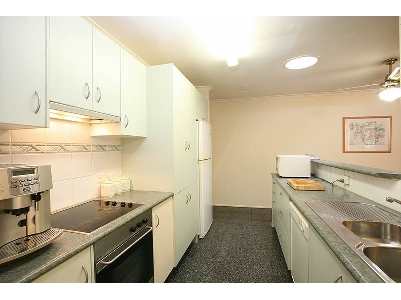 1 Lockhart Place, Helensvale QLD 4212