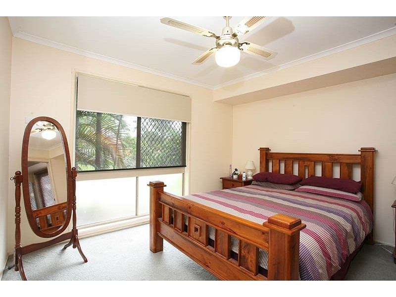 1 Lockhart Place, Helensvale QLD 4212