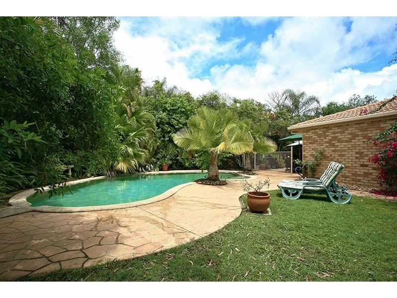 1 Lockhart Place, Helensvale QLD 4212