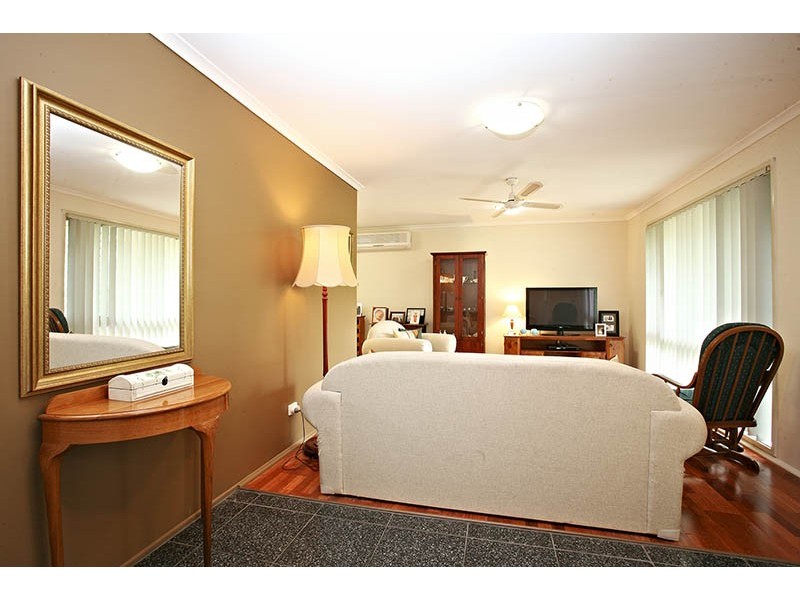 1 Lockhart Place, Helensvale QLD 4212
