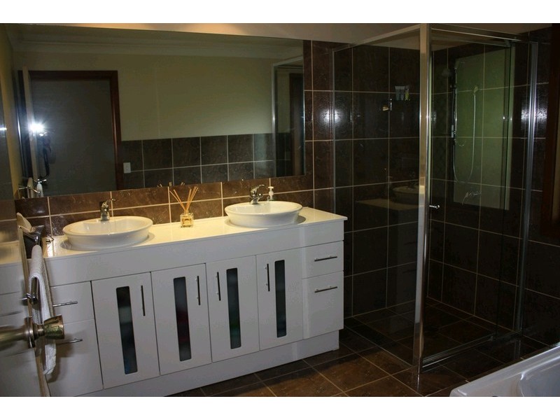 80 Hardys Road, Mudgeeraba QLD 4213