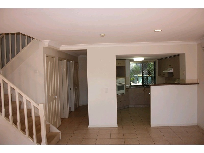 9/18 Doyalson Place, Helensvale QLD 4212