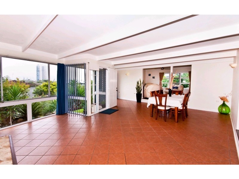 57 Central Street, Labrador QLD 4215