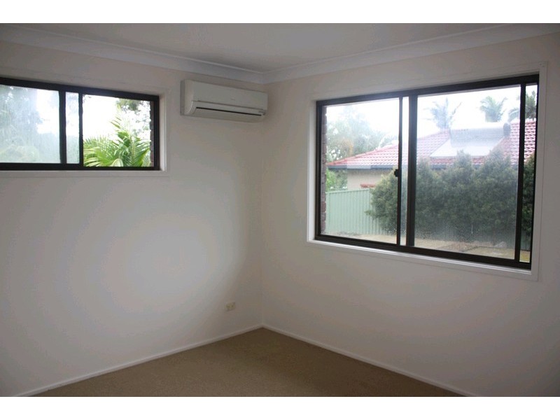 14 Dromana Crescent, Helensvale QLD 4212