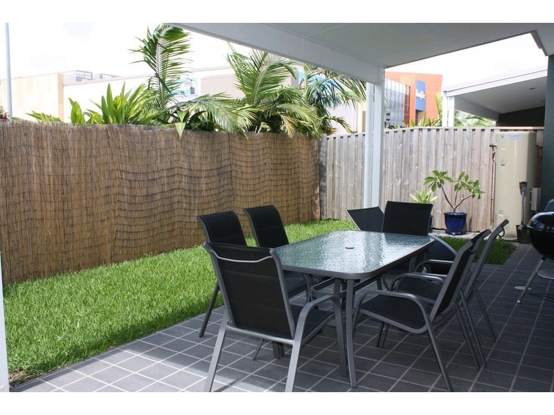 7 Valencia Boulevard, Burleigh Waters QLD 4220