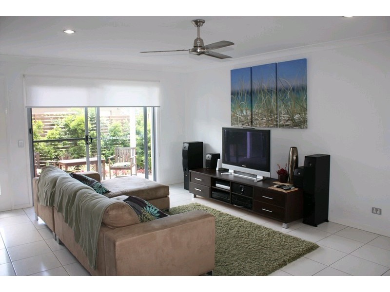 7 Valencia Boulevard, Burleigh Waters QLD 4220