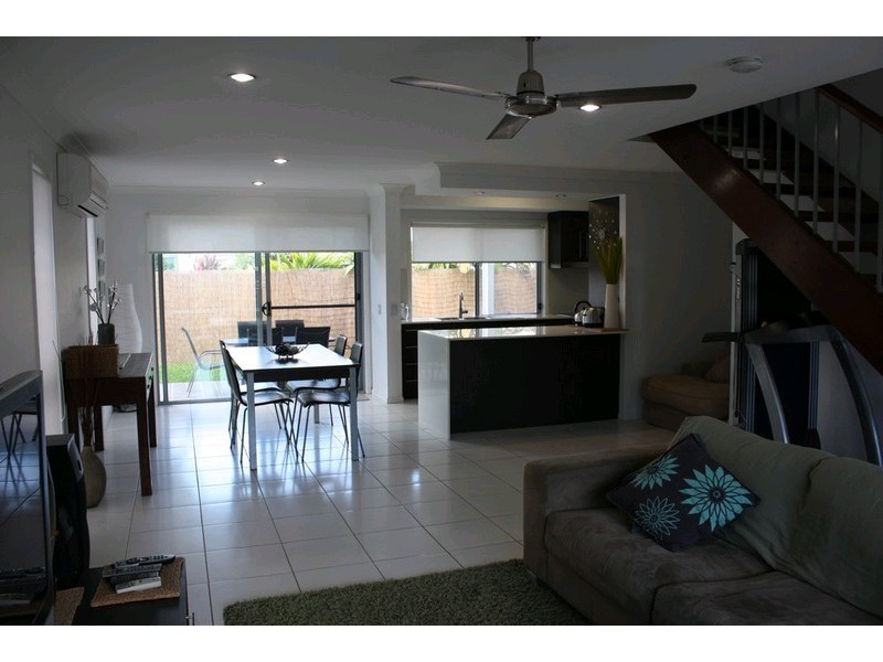 7 Valencia Boulevard, Burleigh Waters QLD 4220