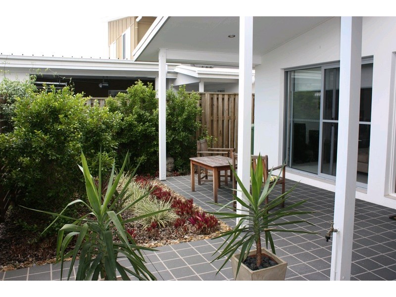 7 Valencia Boulevard, Burleigh Waters QLD 4220