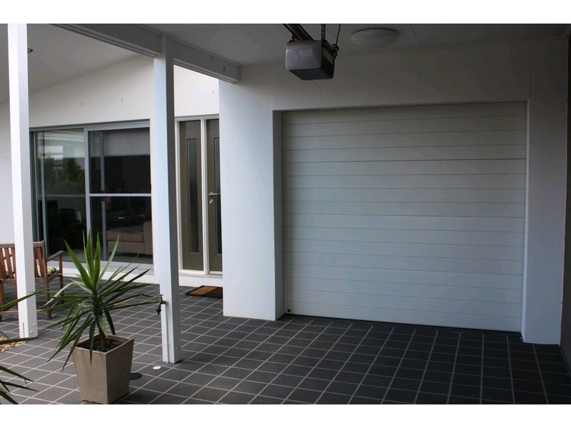 7 Valencia Boulevard, Burleigh Waters QLD 4220