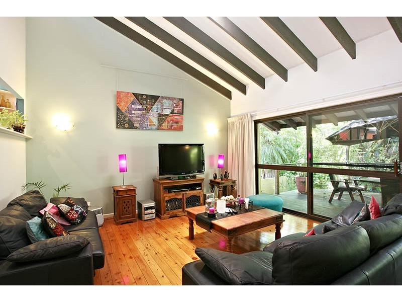 14 The Crescent, Ashmore QLD 4214