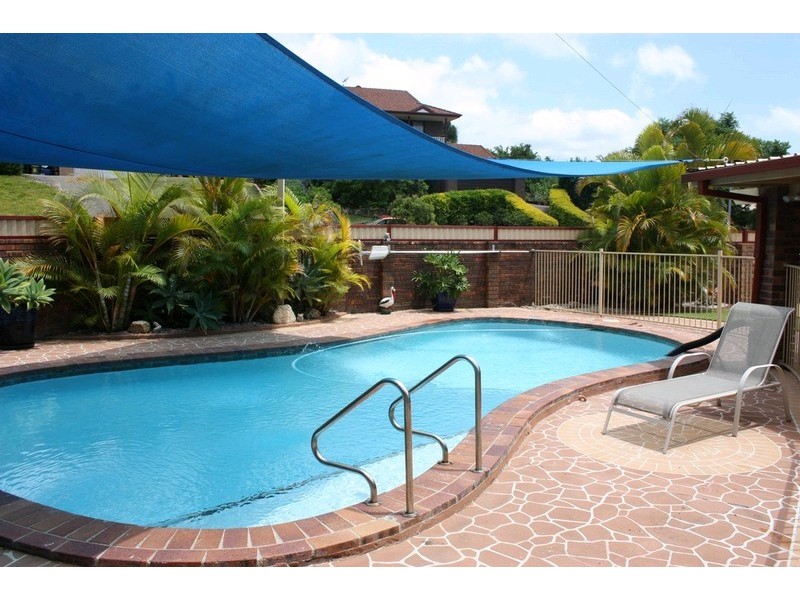 4 Foxhill Court, Carrara QLD 4211