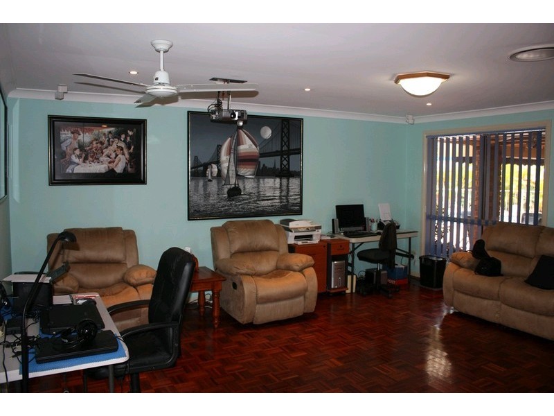 4 Foxhill Court, Carrara QLD 4211