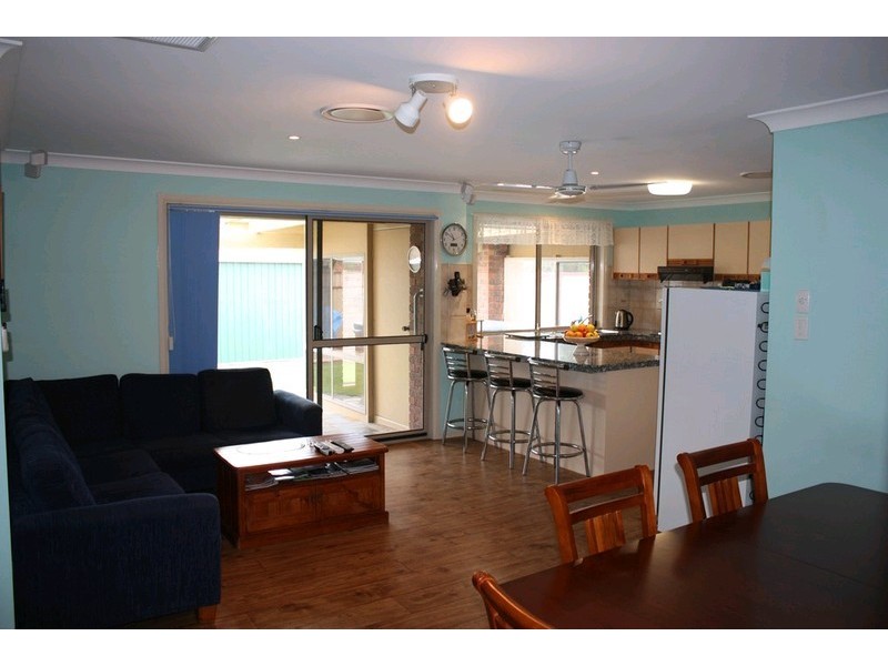 4 Foxhill Court, Carrara QLD 4211