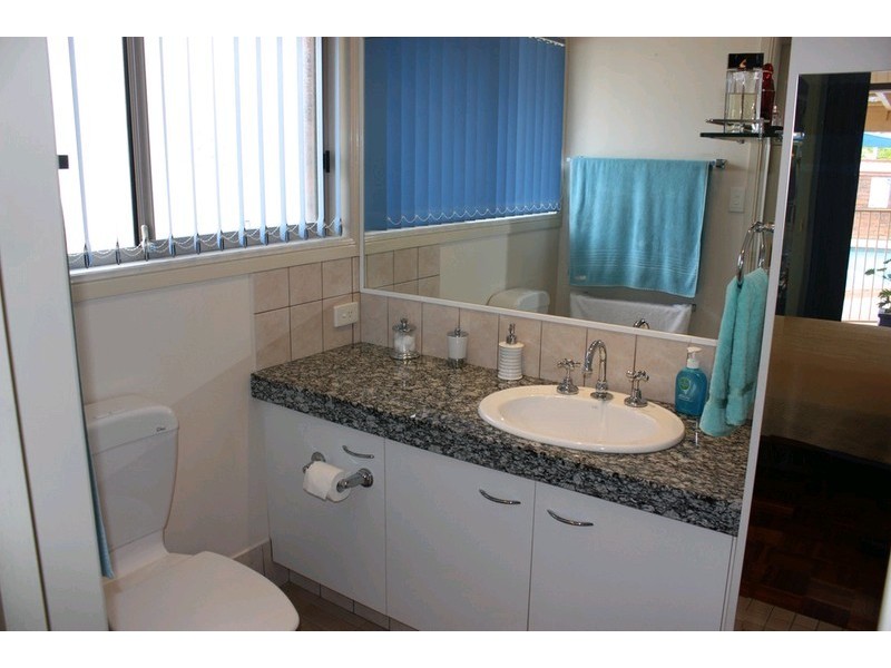 4 Foxhill Court, Carrara QLD 4211