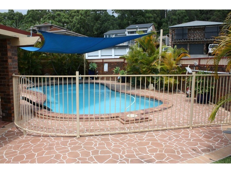 4 Foxhill Court, Carrara QLD 4211