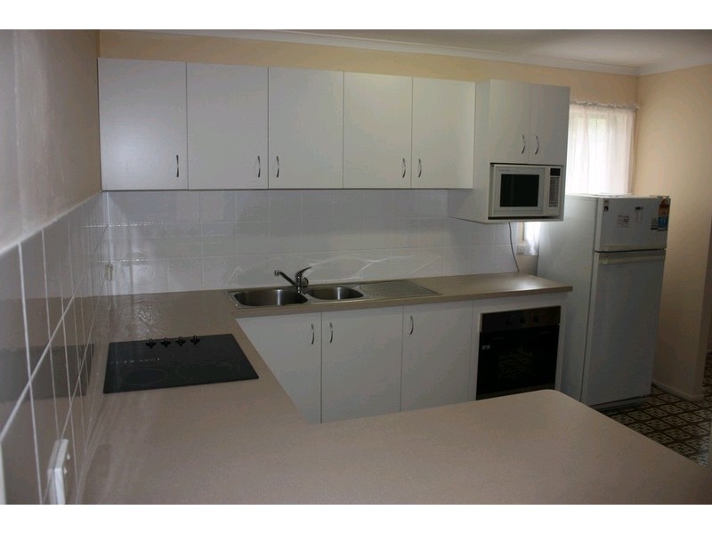 18 Sungold Avenue, Southport QLD 4215