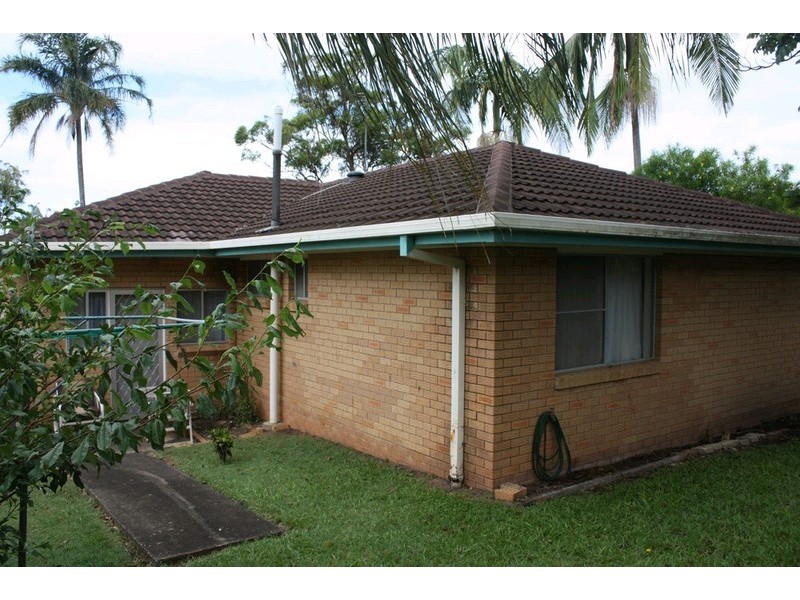 18 Sungold Avenue, Southport QLD 4215