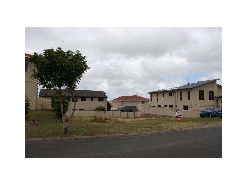 15 Ballah Crescent, Highland Park QLD 4211