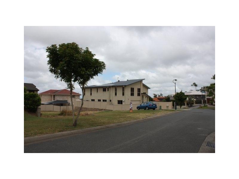 15 Ballah Crescent, Highland Park QLD 4211