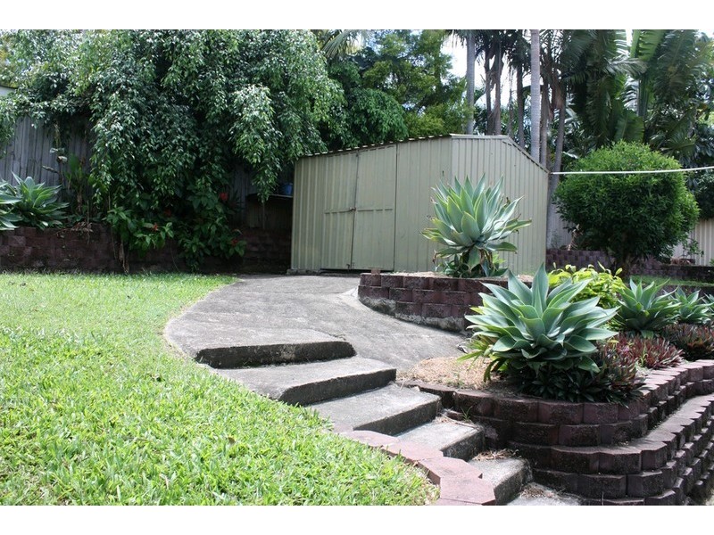 13 Wallaroo Way, Ashmore QLD 4214