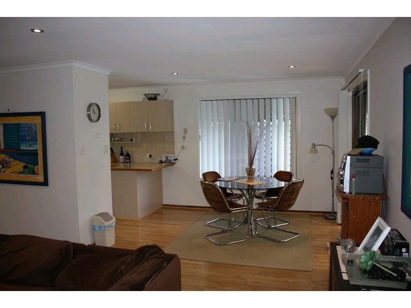 13 Wallaroo Way, Ashmore QLD 4214