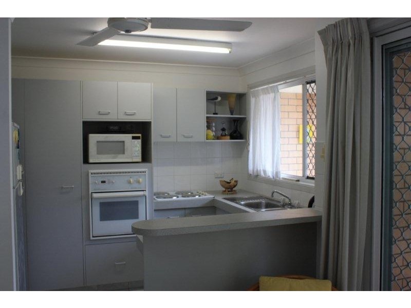 9A Middle Street, Labrador QLD 4215