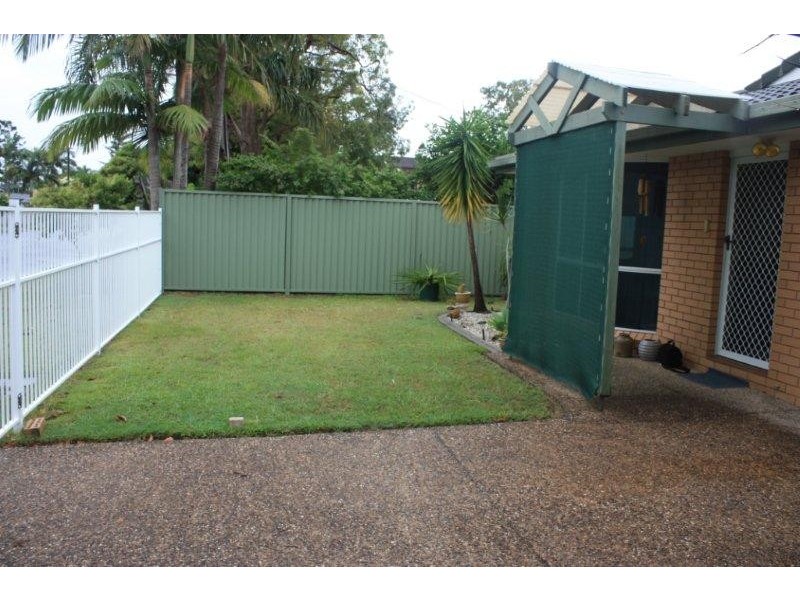 9A Middle Street, Labrador QLD 4215