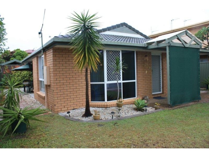 9A Middle Street, Labrador QLD 4215