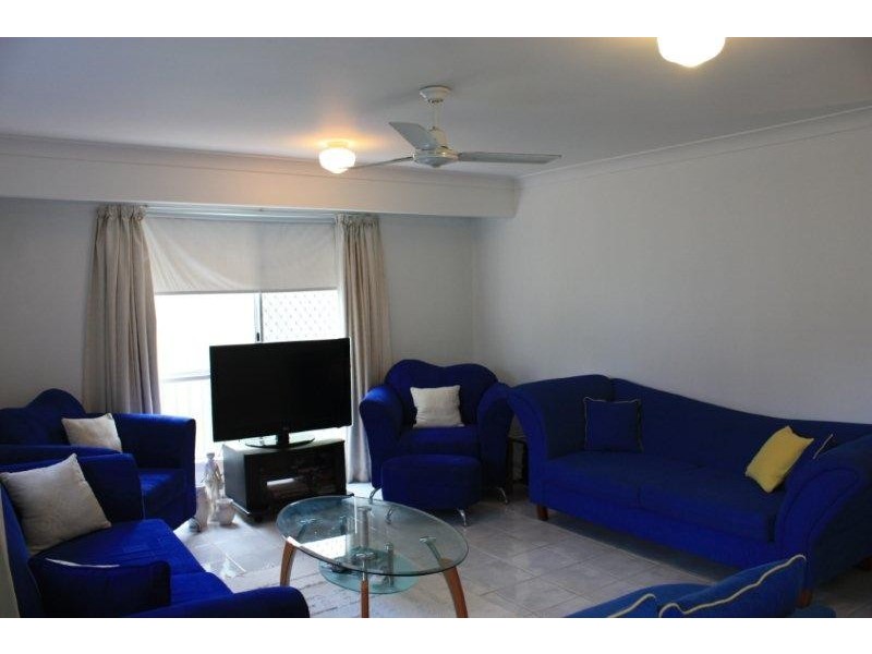 9A Middle Street, Labrador QLD 4215