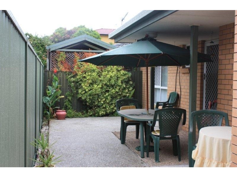 9A Middle Street, Labrador QLD 4215