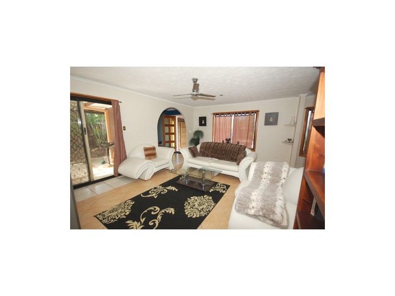 31 Allawah Street, Sorrento QLD 4217