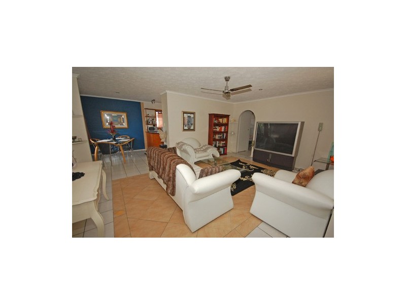 31 Allawah Street, Sorrento QLD 4217