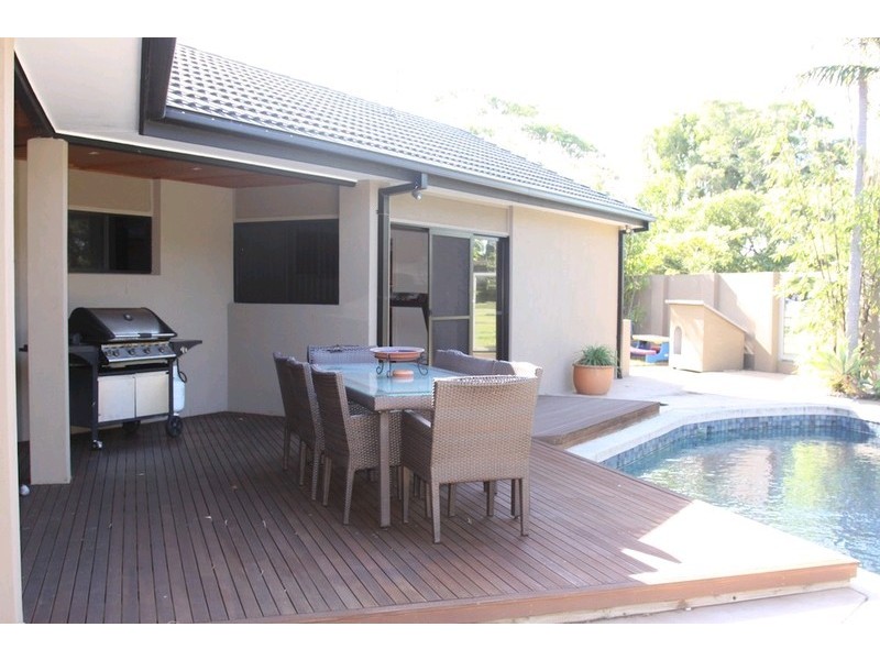 22 Wildwood Court, Surfers Paradise QLD 4217