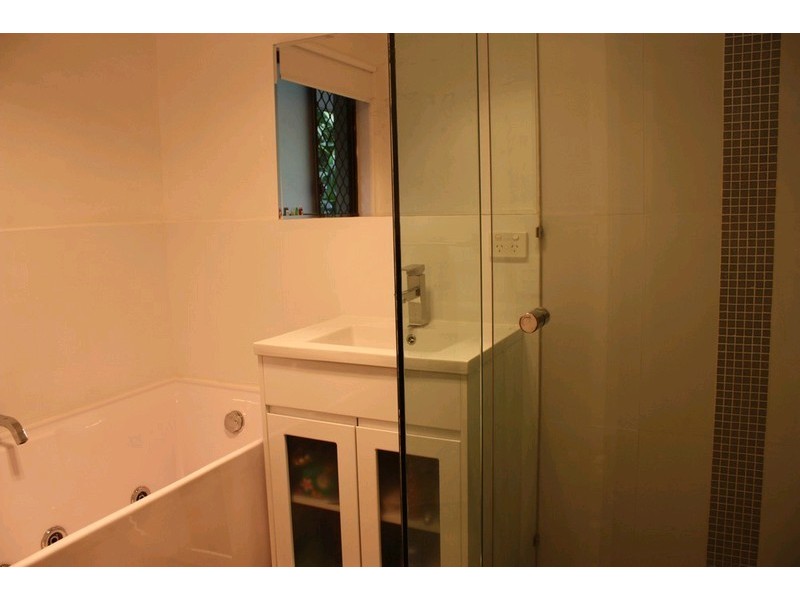 19 Wildwood Court, Surfers Paradise QLD 4217