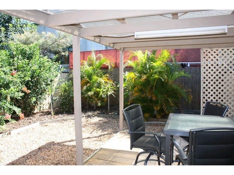 1/83 Riveroak Drive, Helensvale QLD 4212