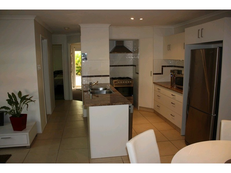 1/83 Riveroak Drive, Helensvale QLD 4212