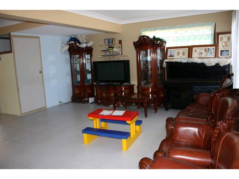 17 Everest Drive, Southport QLD 4215