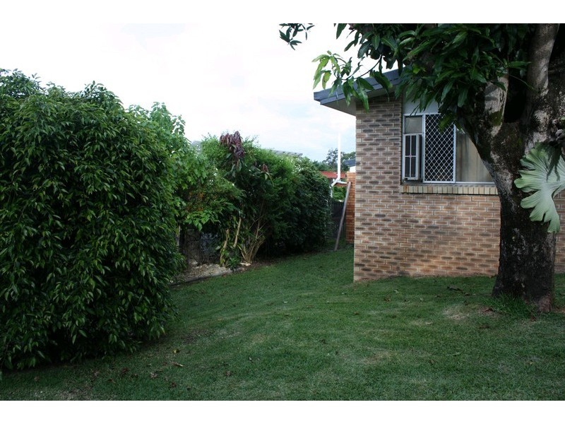 4 Kinarra Street, Ashmore QLD 4214