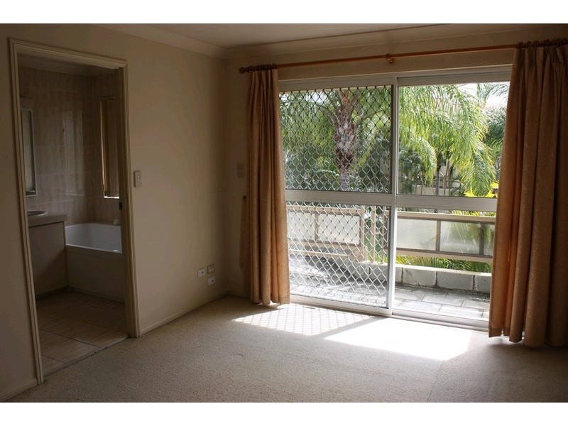 54/100 Morala Avenue, Runaway Bay QLD 4216