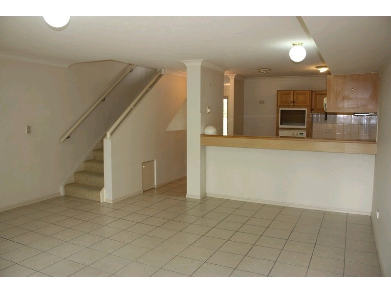 54/100 Morala Avenue, Runaway Bay QLD 4216