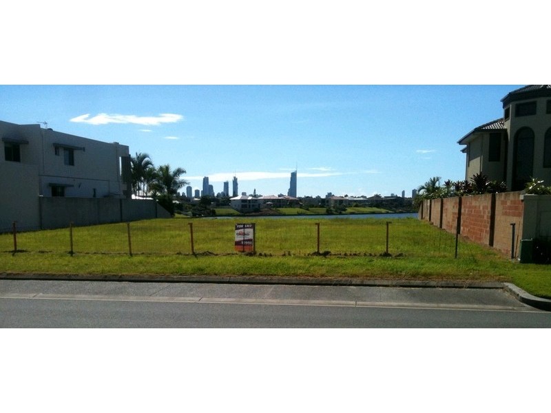88 Sir Bruce Small Boulevard, Benowa QLD 4217