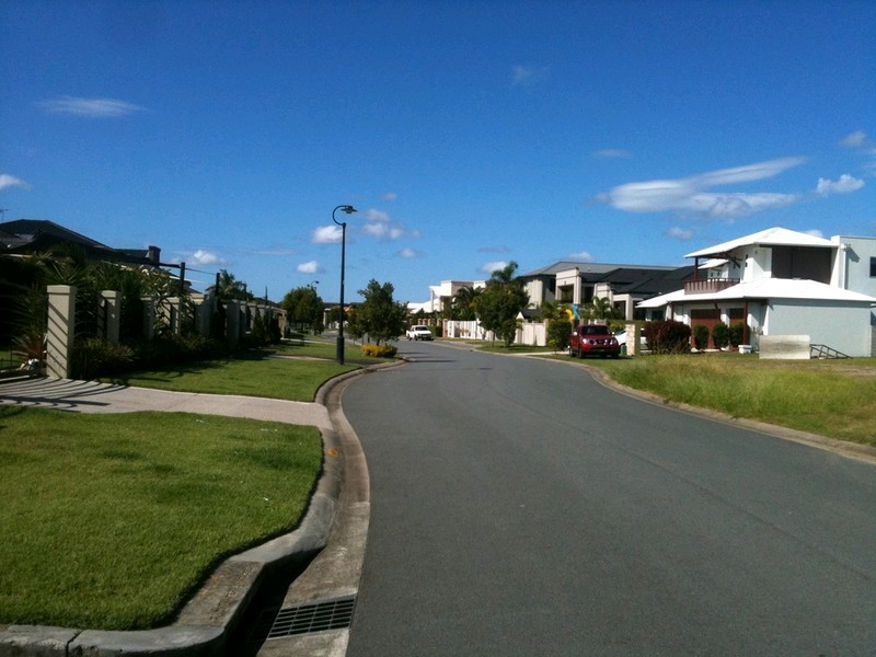 88 Sir Bruce Small Boulevard, Benowa QLD 4217