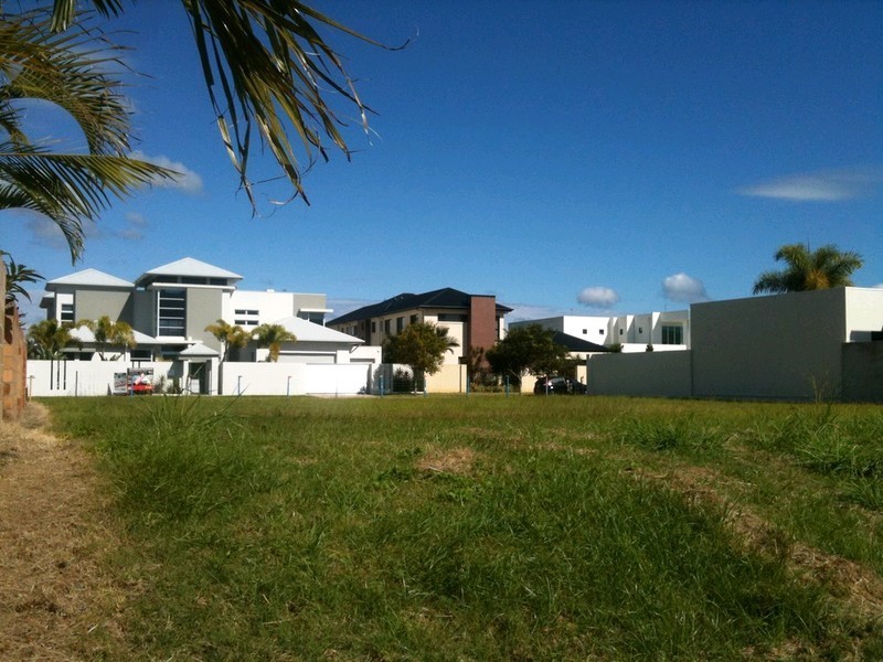 88 Sir Bruce Small Boulevard, Benowa QLD 4217