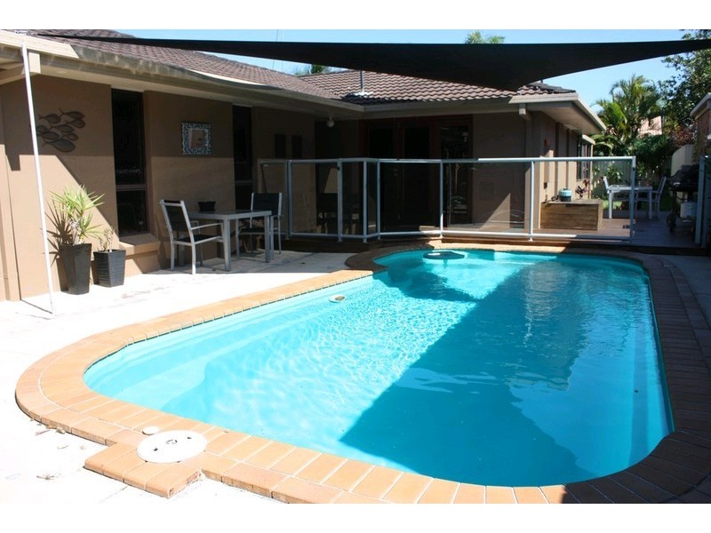 13 Numbat Court, Coombabah QLD 4216