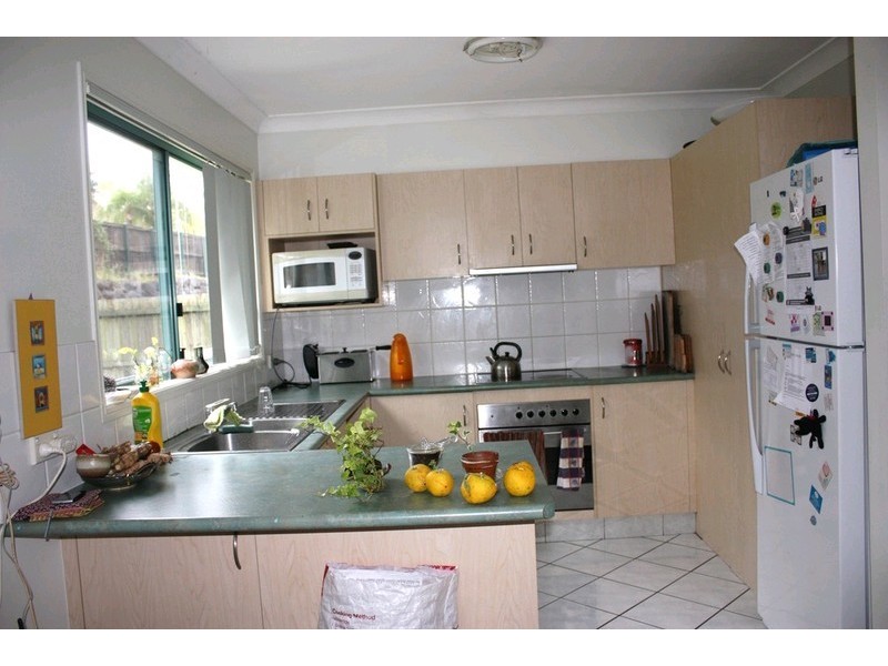 34 Clear River Boulevard, Ashmore QLD 4214