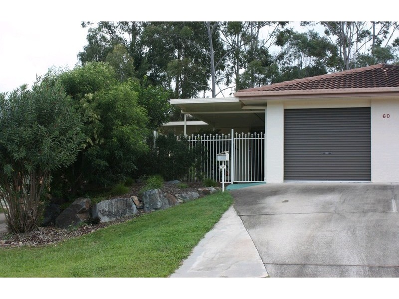 2/60 Village Way, Oxenford QLD 4210