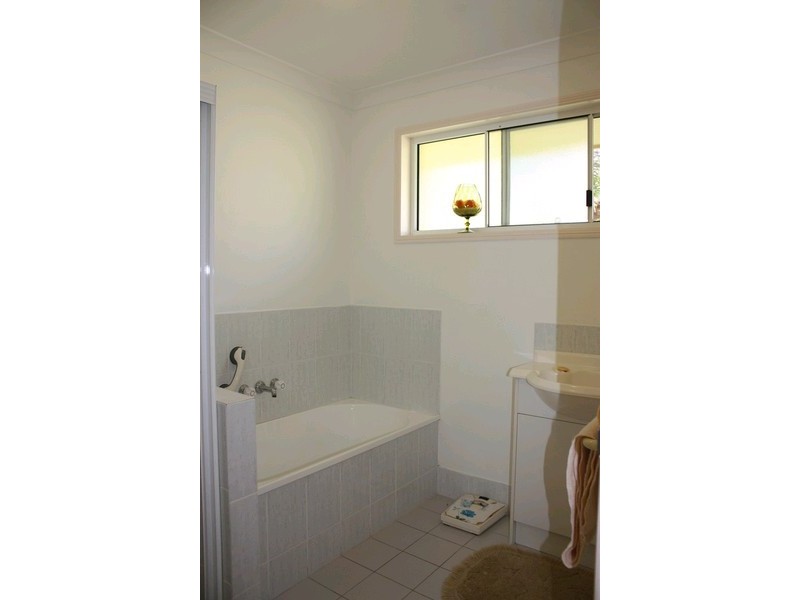 66 Village Way, Oxenford QLD 4210