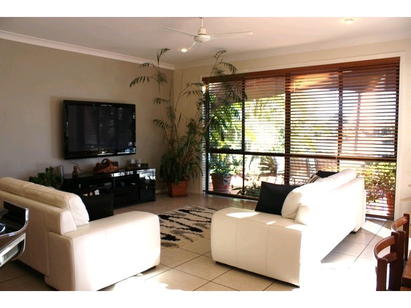 18 East Park Waters, Monterey Keys QLD 4212