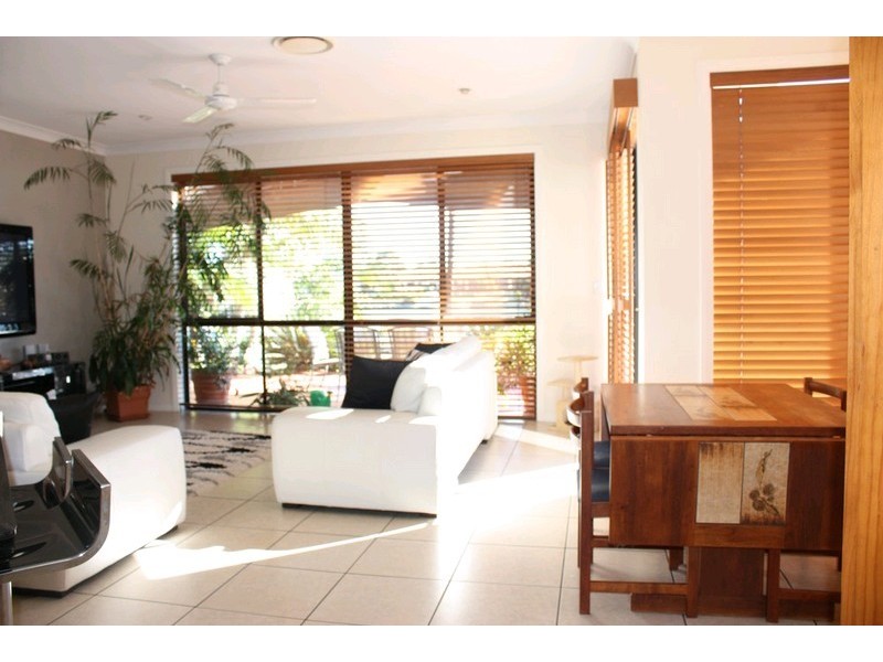 18 East Park Waters, Monterey Keys QLD 4212