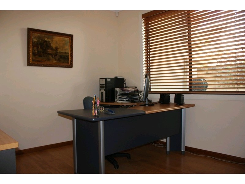 18 East Park Waters, Monterey Keys QLD 4212